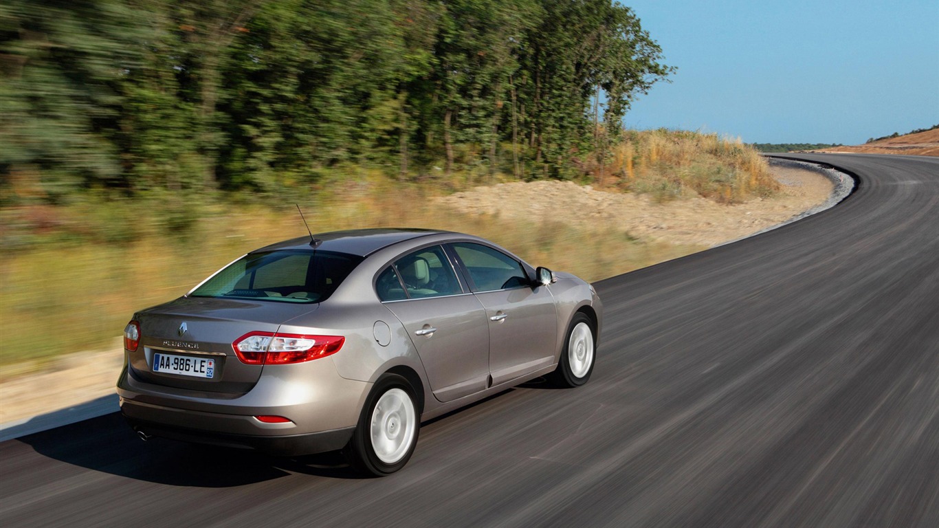 Renault Fluence - 2009 雷诺26 - 1366x768