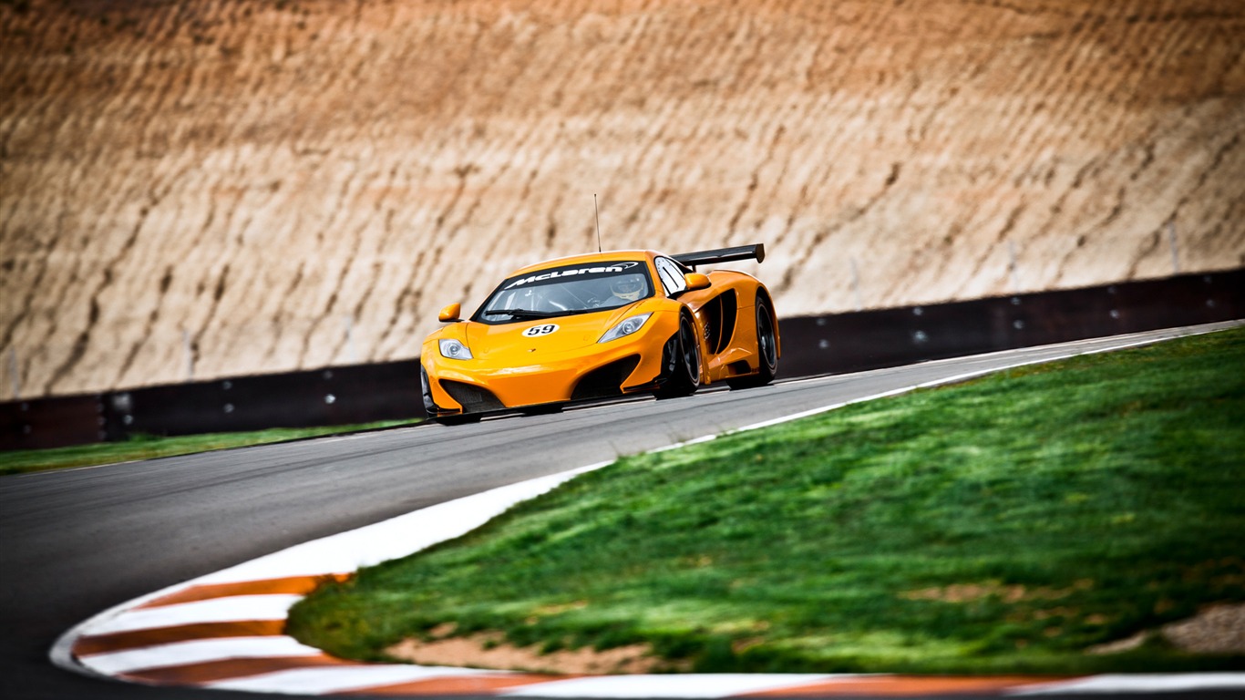 McLaren MP4-12C GT3 - 2011 HD Wallpaper #10 - 1366x768