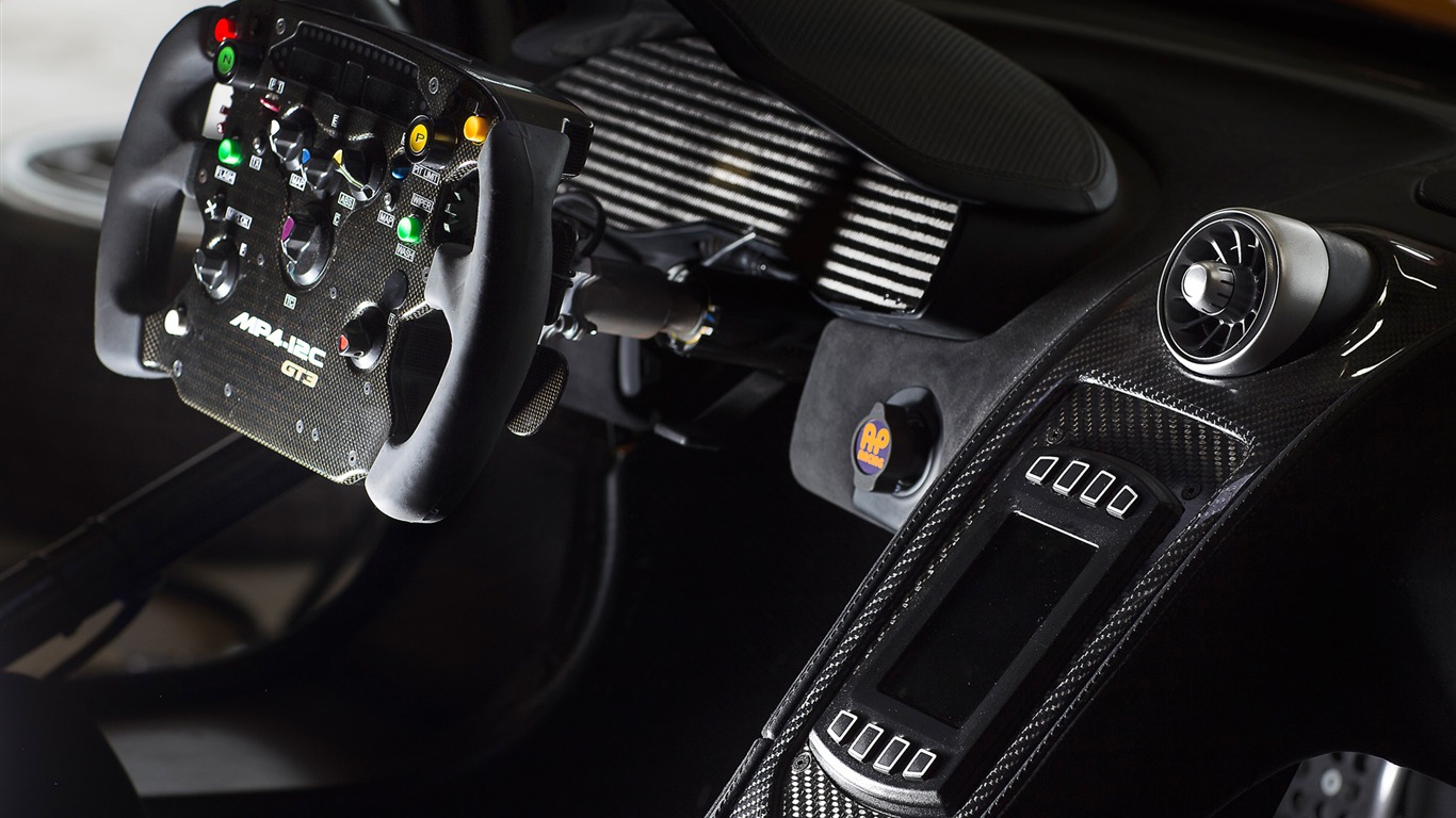 McLaren MP4-12C GT3 - 2011 邁凱輪 #18 - 1366x768