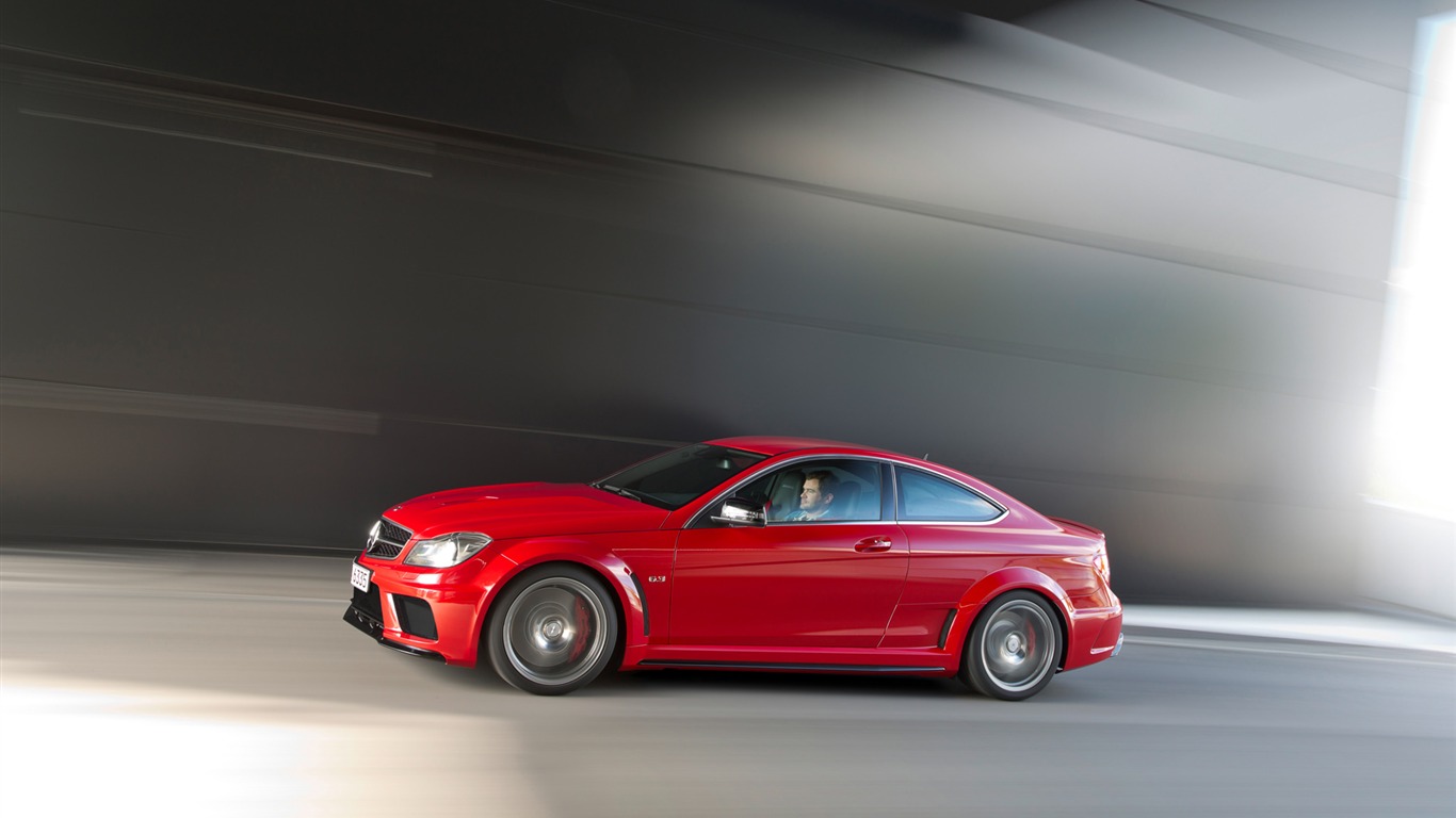 Mercedes-Benz C63 AMG Coupe Black Series - 2011 奔馳 #2 - 1366x768