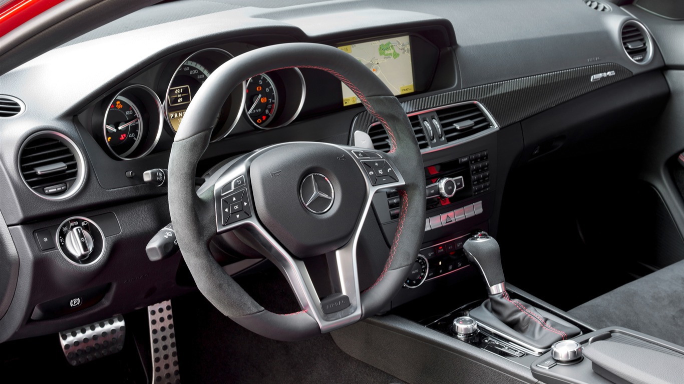 Mercedes-Benz C63 AMG Coupe Black Series - 2011 奔馳 #23 - 1366x768