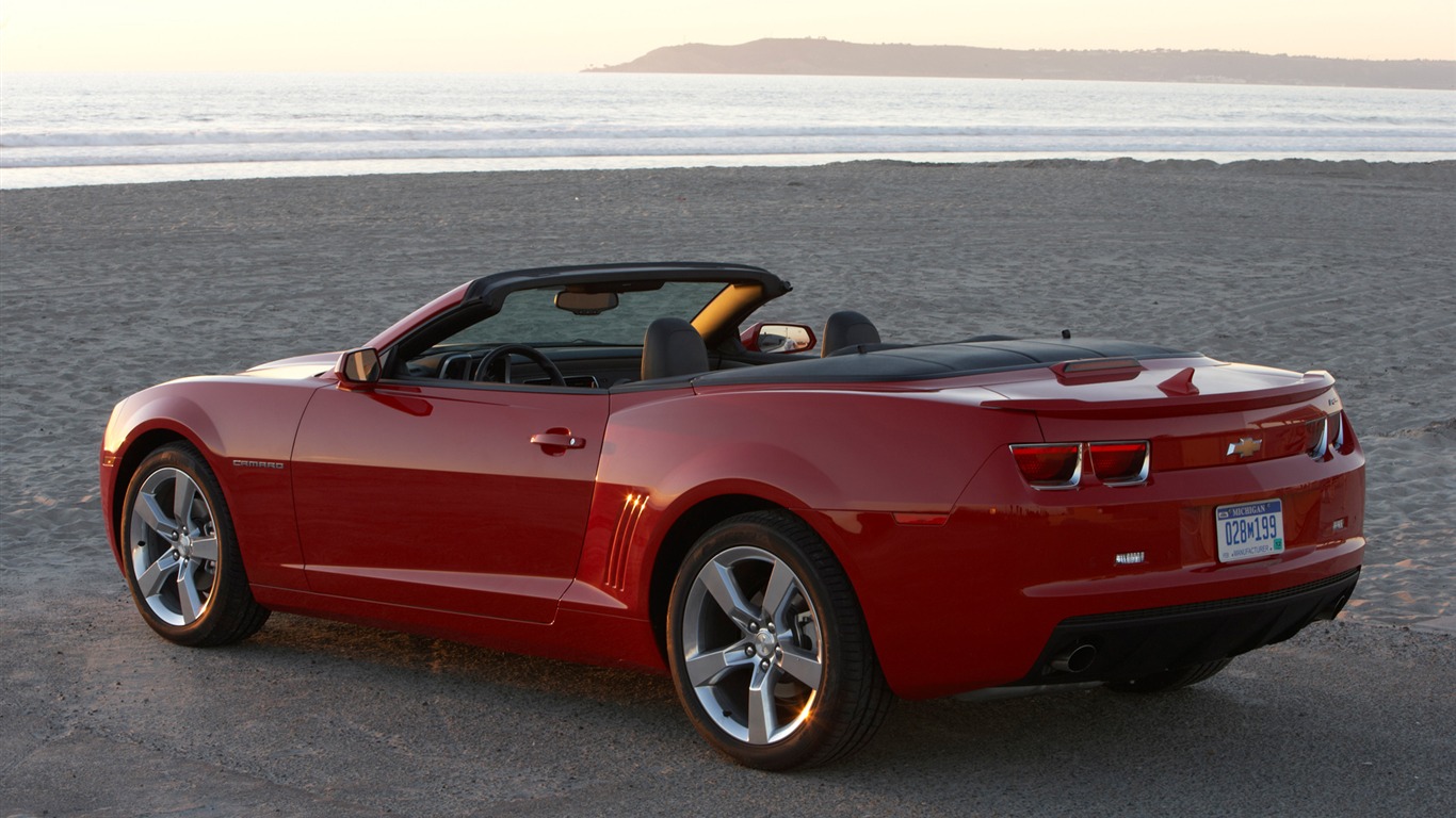 Chevrolet Camaro Convertible - 2010 fondos de pantalla HD #18 - 1366x768