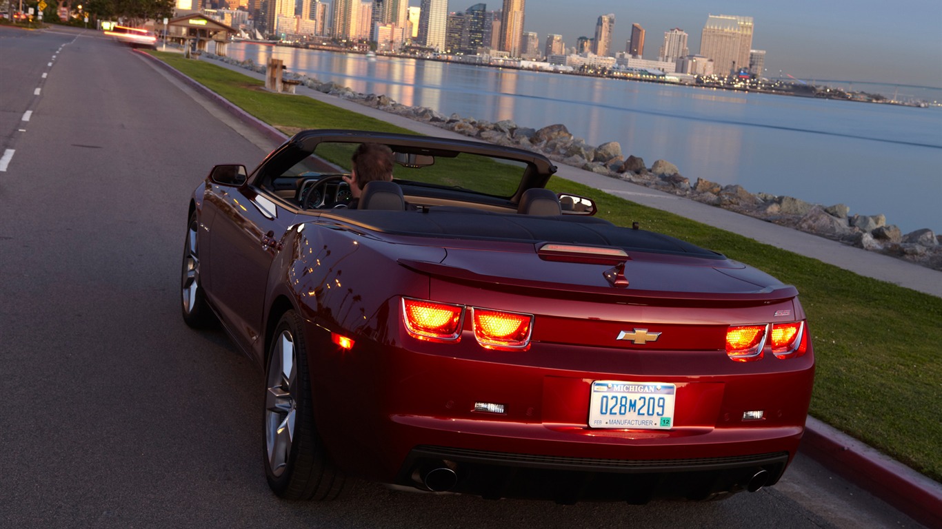 Chevrolet Camaro Convertible - 2010 fondos de pantalla HD #21 - 1366x768