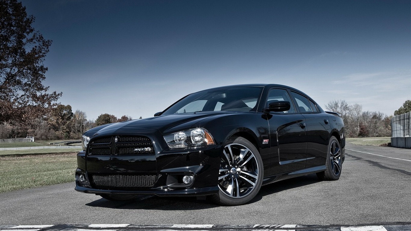 Dodge Charger sportovní vůz HD Tapety na plochu #2 - 1366x768