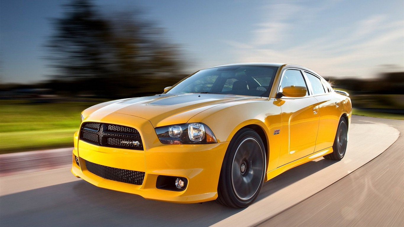 Dodge Charger sports car HD wallpapers #5 - 1366x768