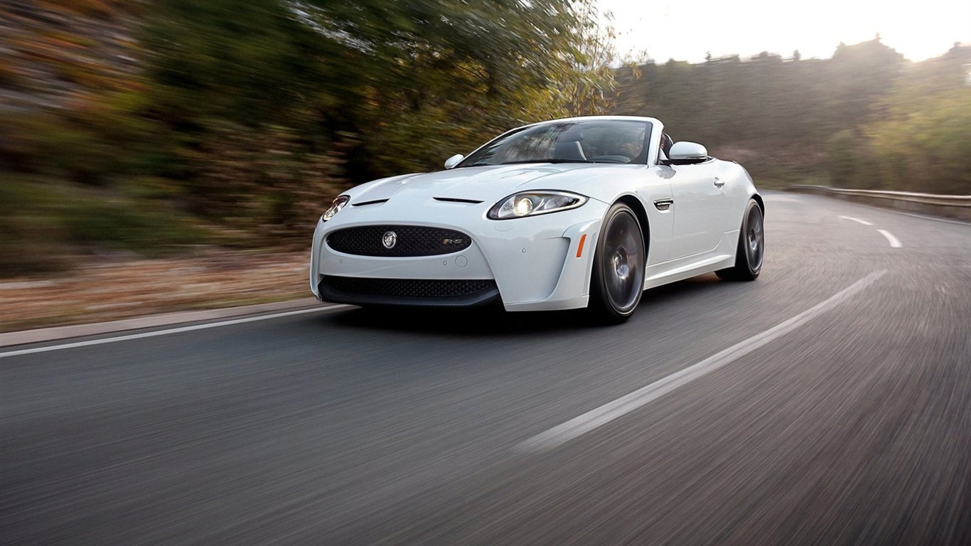 2013 捷豹XK XKR-S Convertible跑車壁紙 #6 - 1366x768