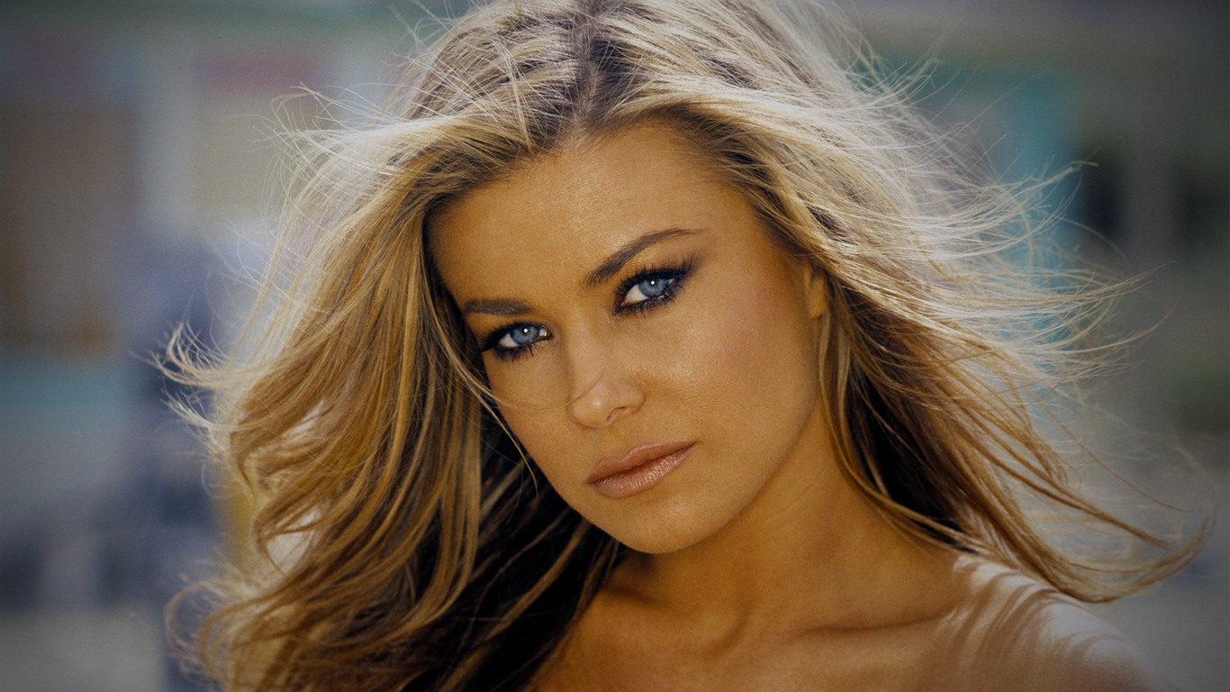 Carmen Electra schöne Tapete #12 - 1366x768