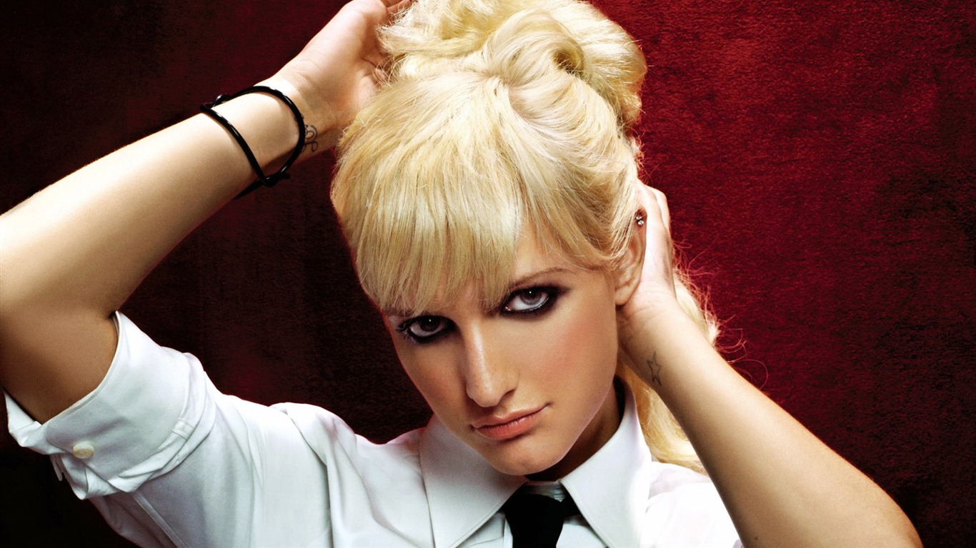 Ashlee Simpson 阿什莉·辛普森 美女壁纸13 - 1366x768