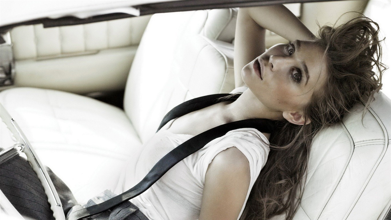 Ashley Olsen 阿什莉·奧爾森 美女壁紙 #10 - 1366x768