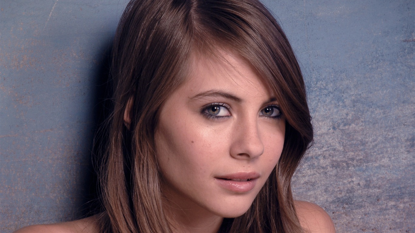 Willa Holland beautiful wallpaper #7 - 1366x768