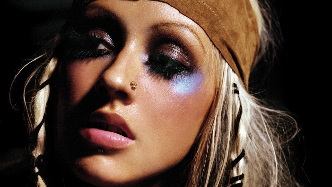 Christina Aguilera 克里斯蒂娜·阿奎萊拉 美女壁紙 #16 - 1366x768