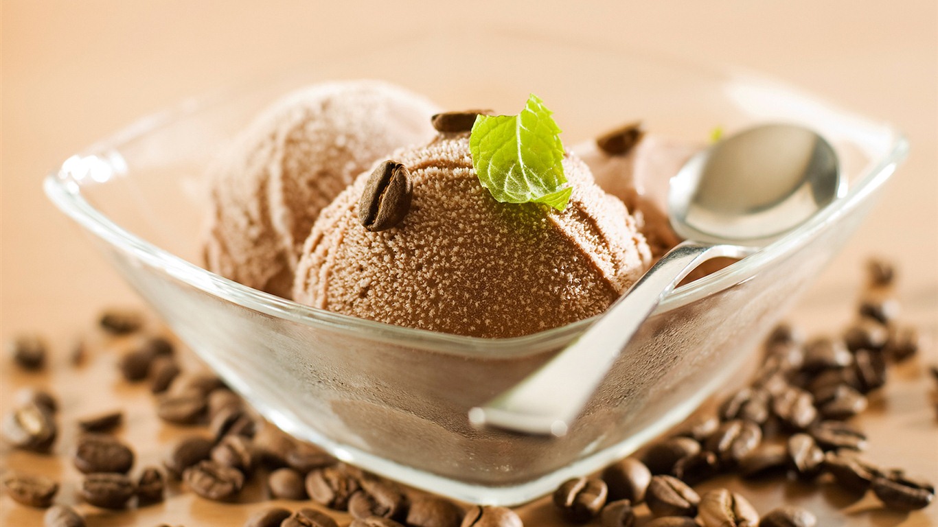 Delicate and delicious desserts breakfast wallpapers #20 - 1366x768