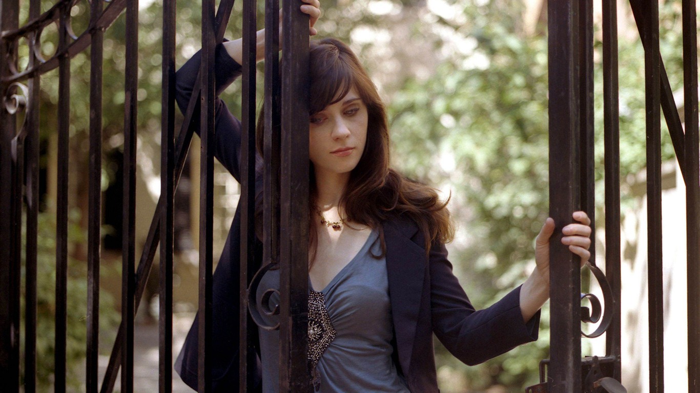 Zooey Deschanel 佐伊·丹斯切爾 美女壁紙 #21 - 1366x768