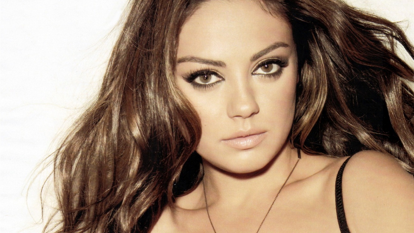 Mila Kunis 米拉·庫妮絲 美女壁紙 #9 - 1366x768