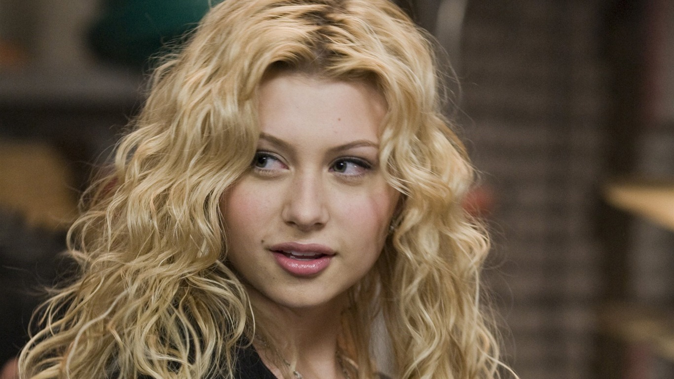 Alyson Michalka krásné tapety na plochu #10 - 1366x768