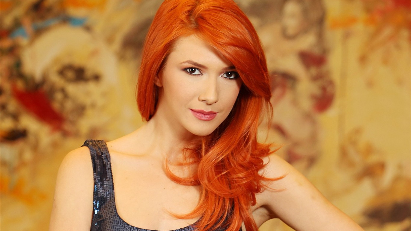 Adela Popescu 阿德拉·波佩斯庫 美女壁紙 #3 - 1366x768