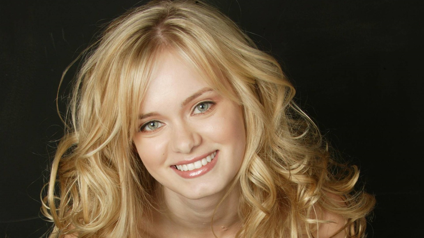 Sara Paxton 薩拉·帕克斯頓 美女壁紙 #5 - 1366x768