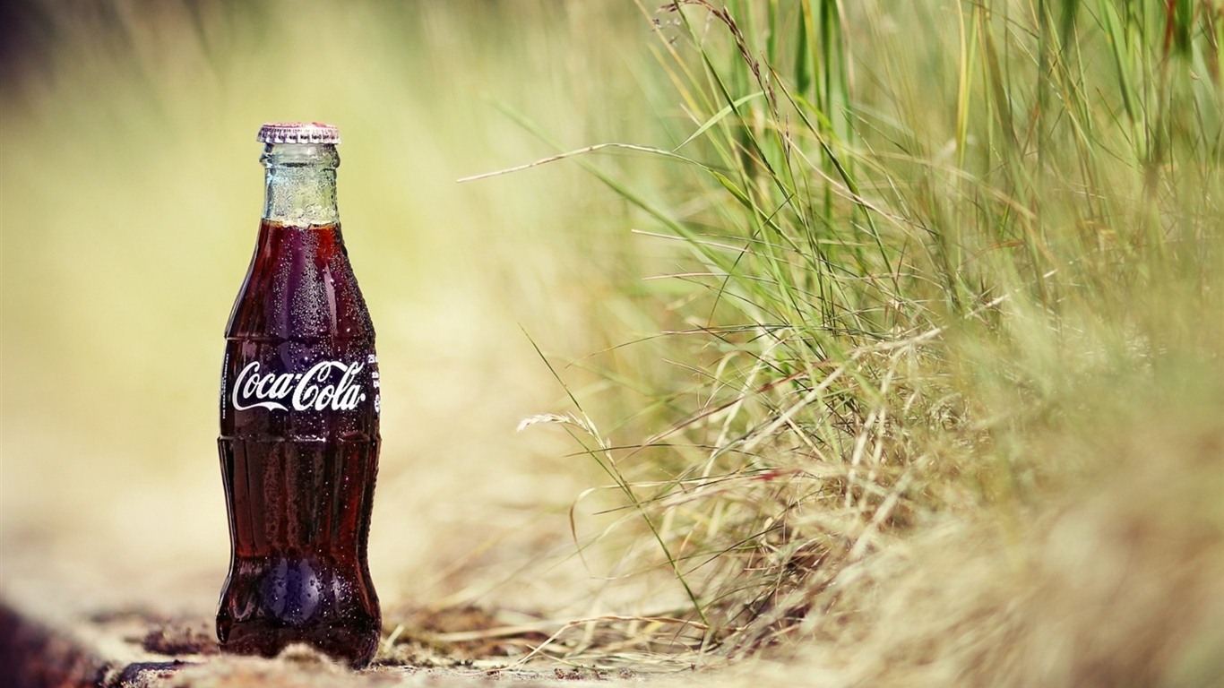 Coca-Cola krásná reklama tapety #23 - 1366x768