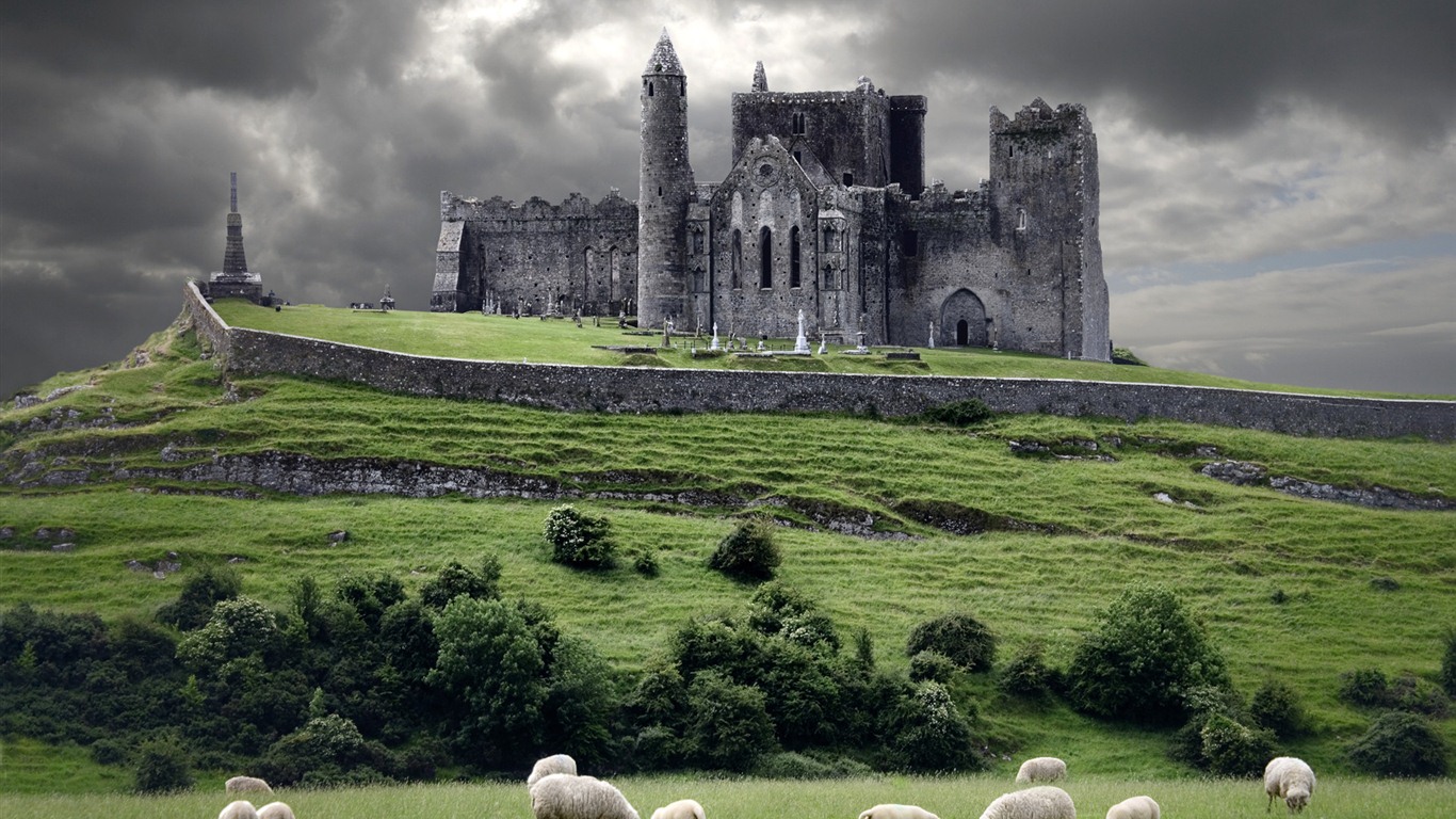 Windows 7 Wallpapers: Castles of Europe #12 - 1366x768