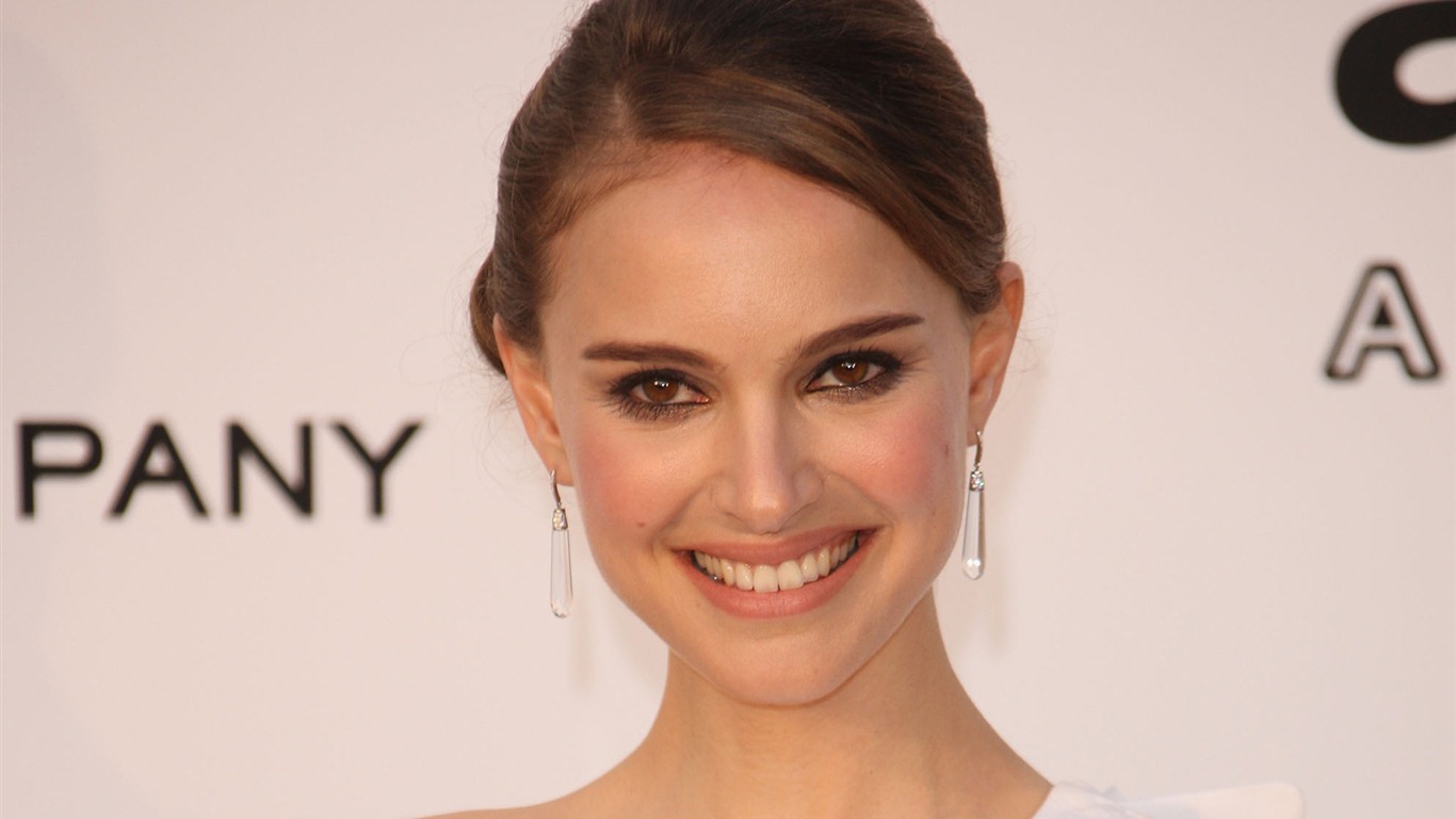 Natalie Portman tapety na plochu krásné #11 - 1366x768