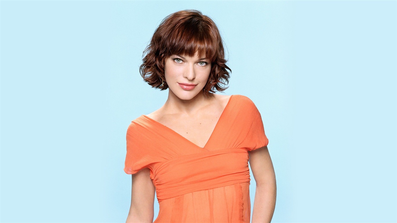 Milla Jovovich tapety na plochu krásné #4 - 1366x768