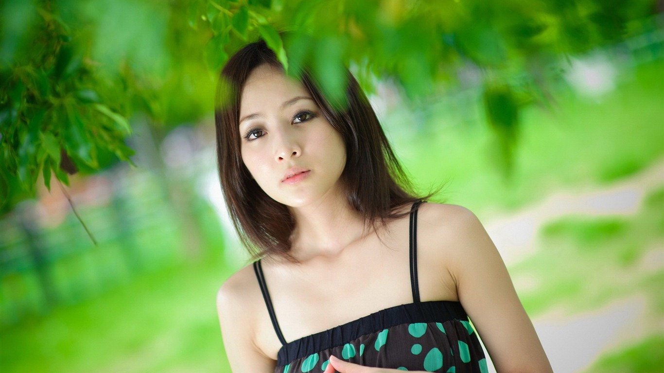 Tchaj-wan ovoce dívka krásné Tapety na plochu (11) #13 - 1366x768