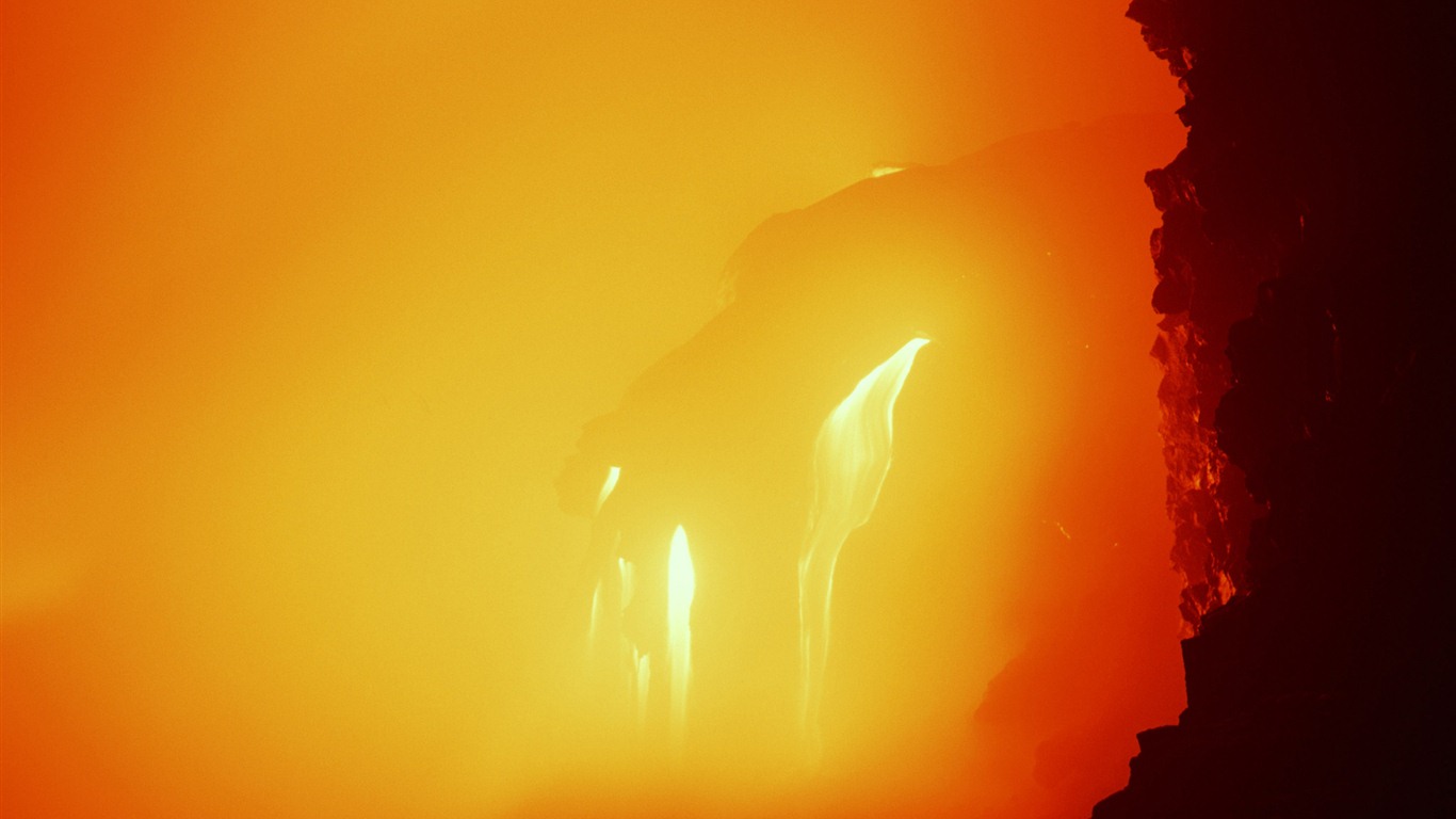 Sopečná erupce nádherné krajiny tapety #20 - 1366x768