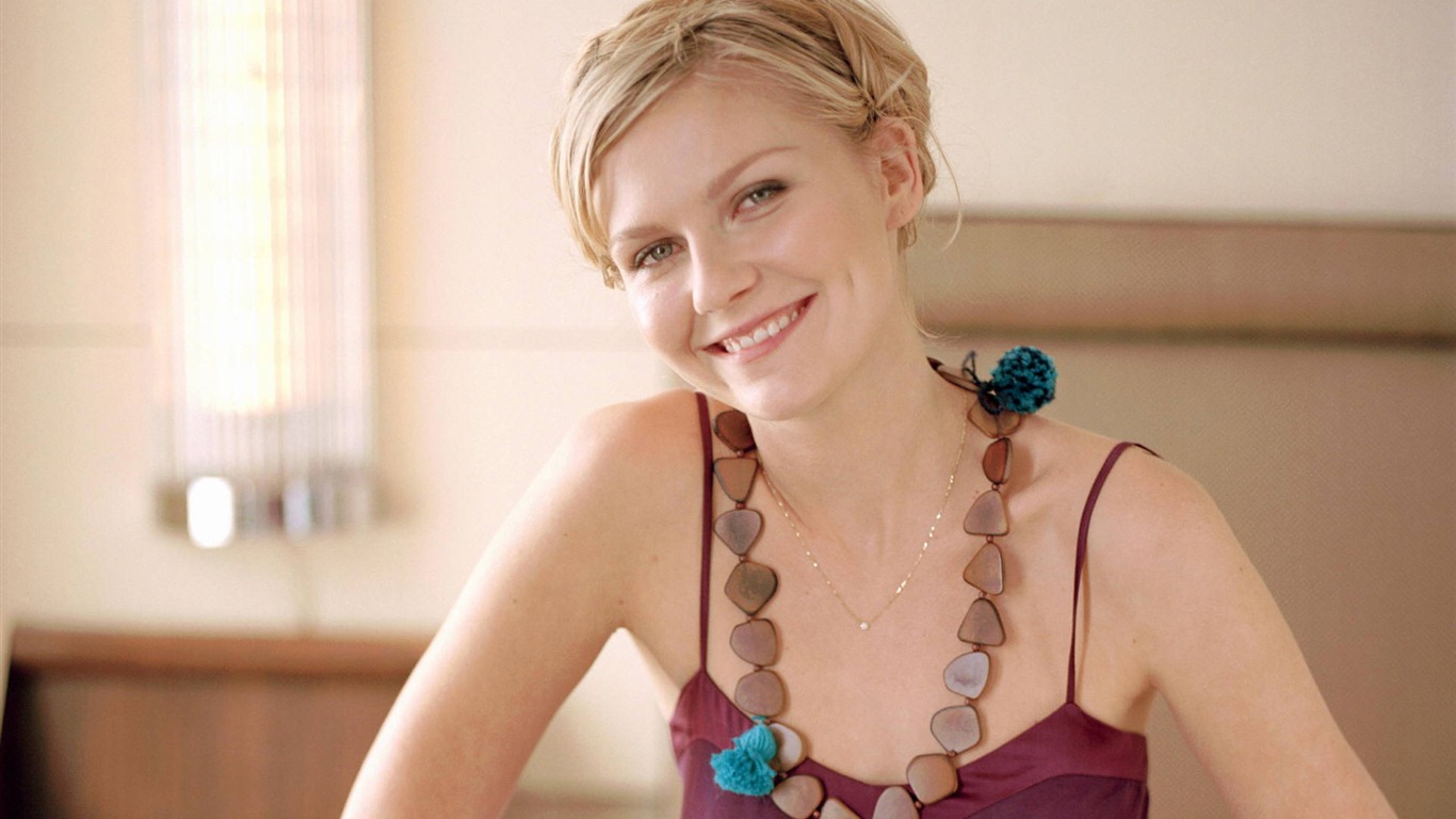 Kirsten Dunst krásné tapety na plochu #8 - 1366x768