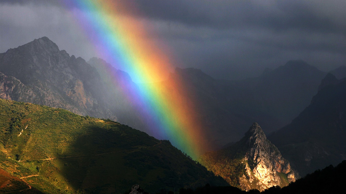 Windows 7 壁紙：彩虹 #2 - 1366x768