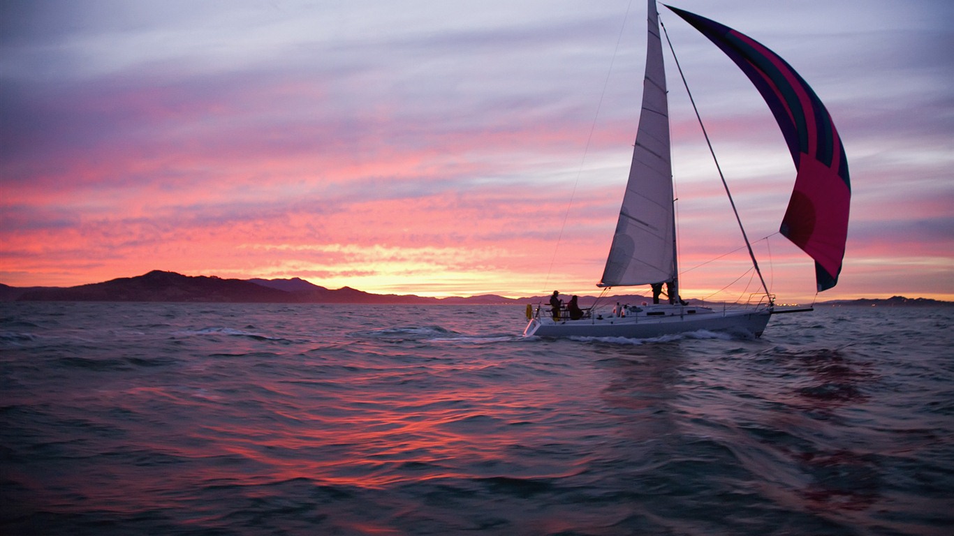 Windows 7 Wallpapers: Sailing #1 - 1366x768