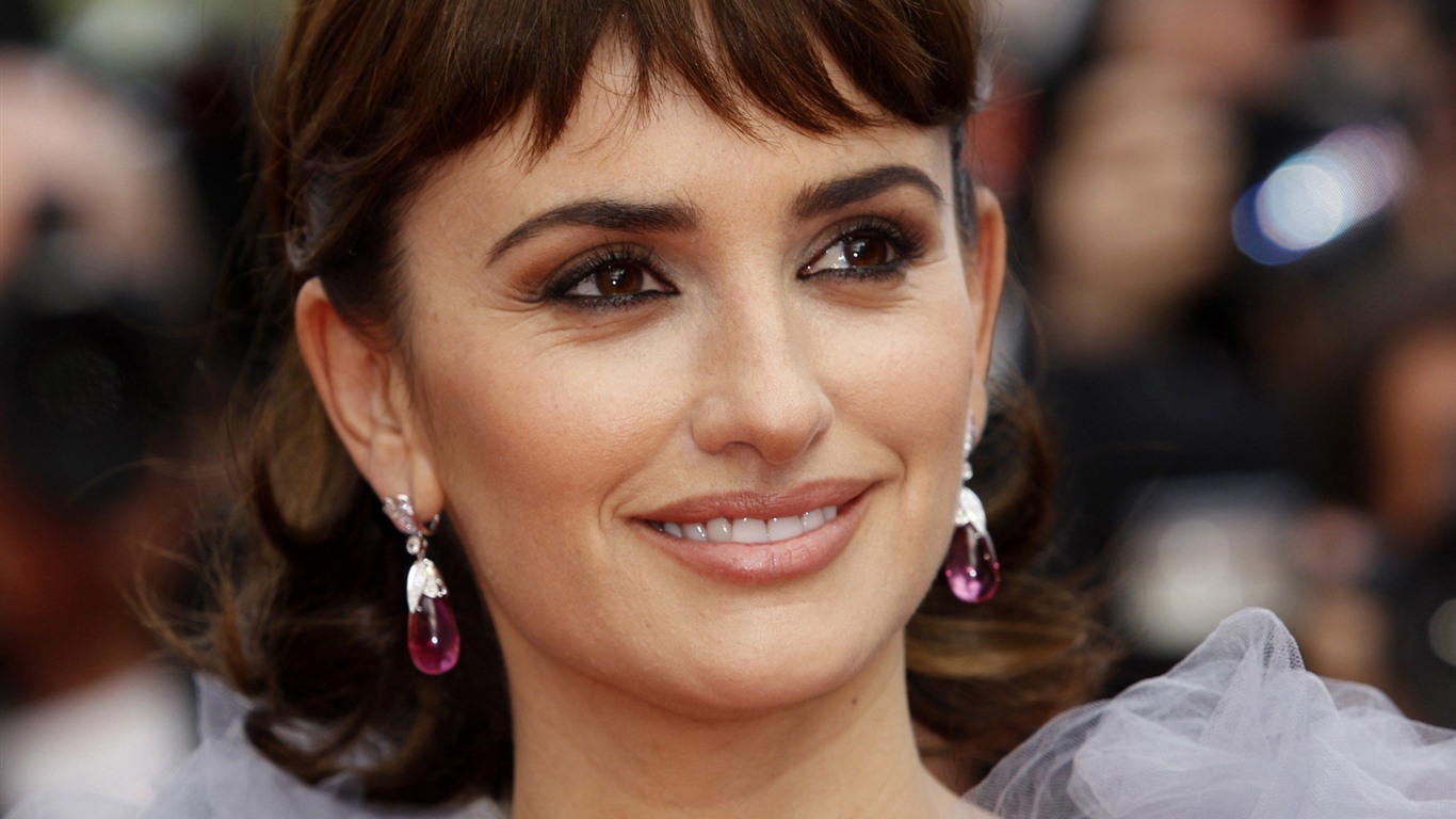 Penelope Cruz HD tapety na plochu #19 - 1366x768