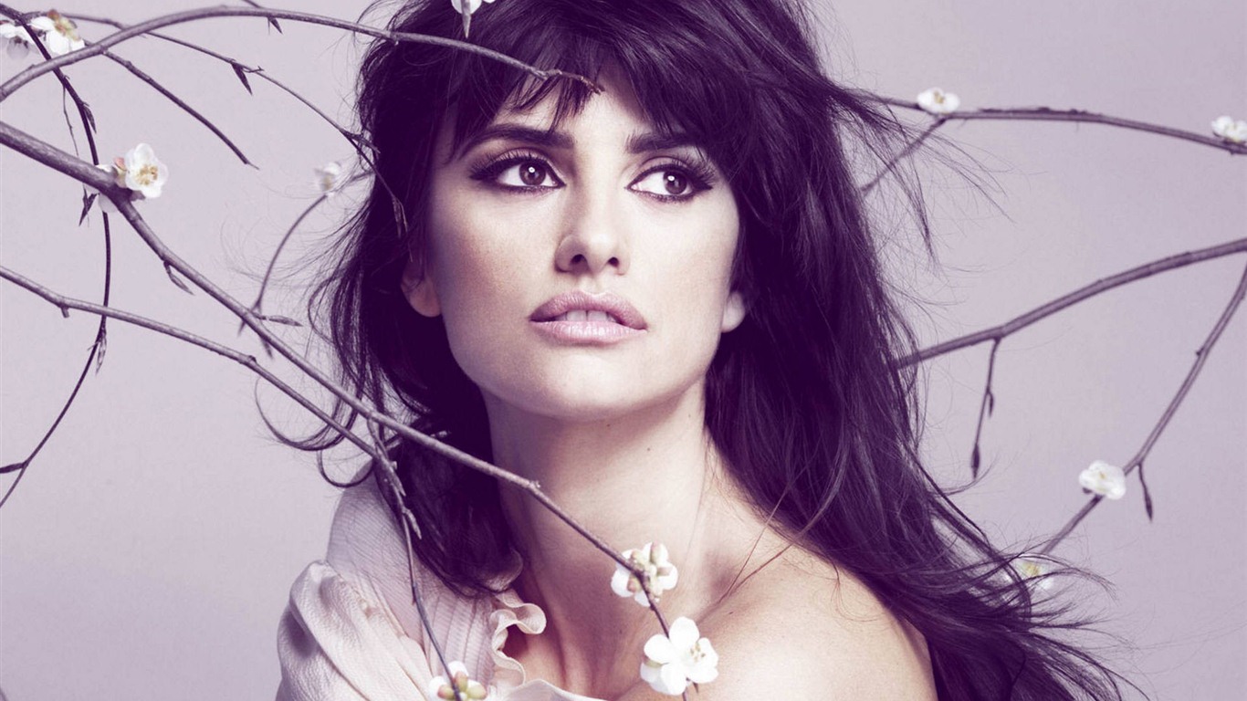 Penelope Cruz HD tapety na plochu #25 - 1366x768