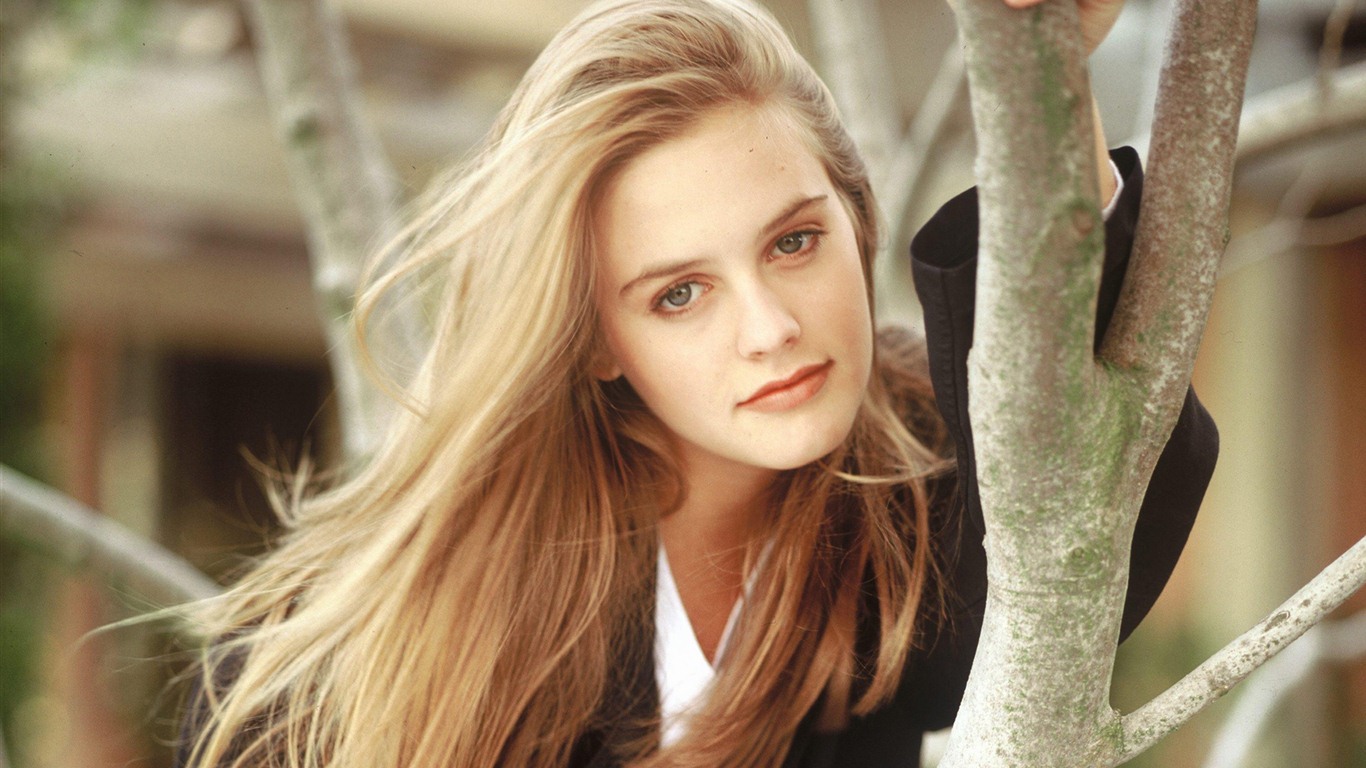 Alicia Silverstone schöne Wallpaper #20 - 1366x768