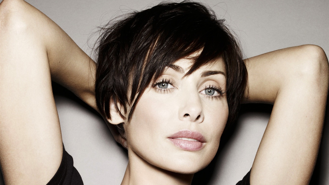 Natalie Imbruglia beautiful wallpapers #2 - 1366x768