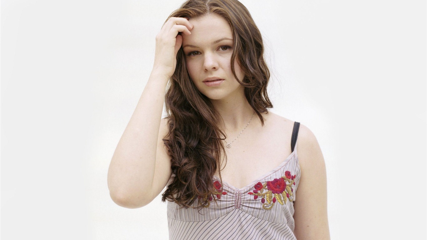 Amber Tamblyn schöne Wallpaper #30 - 1366x768