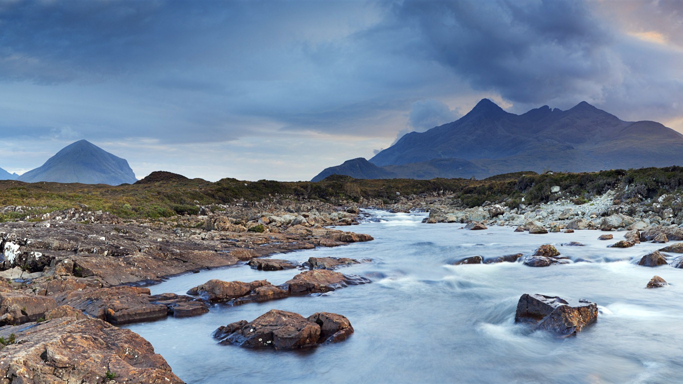 Windows 8 official panoramic wallpaper, waves, forests, majestic mountains #11 - 1366x768