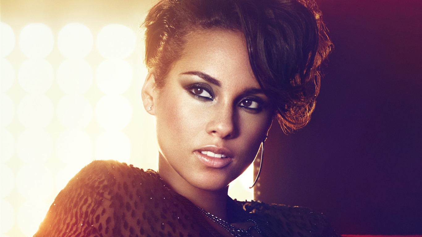 Alicia Keys krásné Tapety na plochu #17 - 1366x768