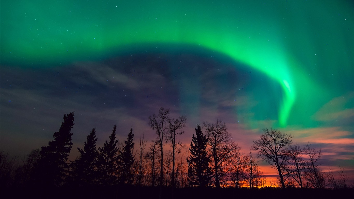 Natural wonders of the Northern Lights HD Wallpaper (1) #19 - 1366x768