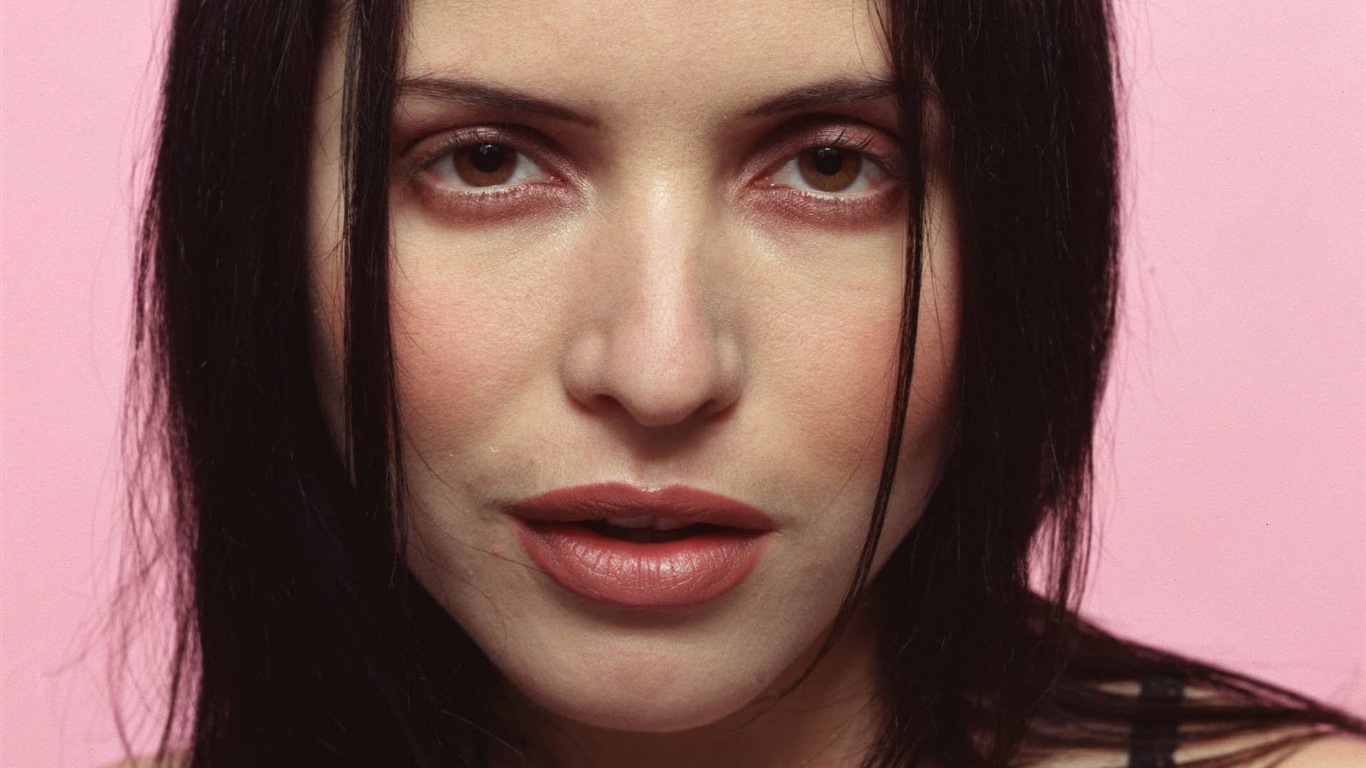 Andrea Corr beautiful wallpapers #7 - 1366x768