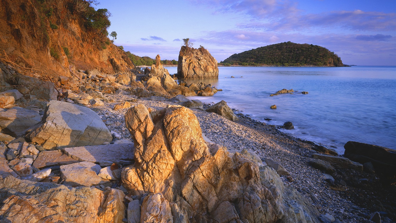 Windows 8 Wallpaper: Caribbean Shores #3 - 1366x768