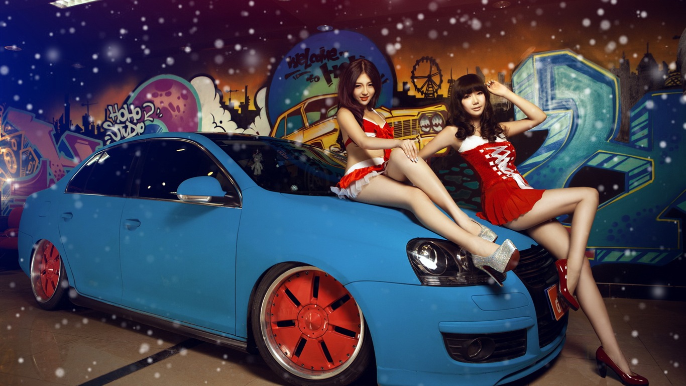 신년 축제 빨간 드레스 아름다운 자동차 모델의 HD 배경 화면 #11 - 1366x768