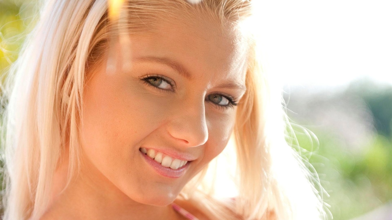 Annely Gerritsen 高清壁紙 #4 - 1366x768
