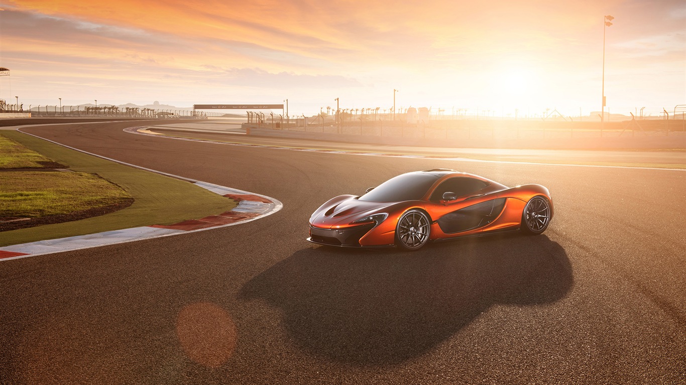 2013 McLaren P1 supercar 迈凯轮P1 超级跑车高清壁纸6 - 1366x768