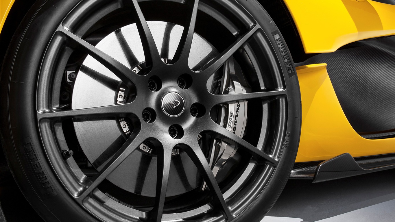 2013 McLaren P1 supercar HD Tapety na plochu #14 - 1366x768