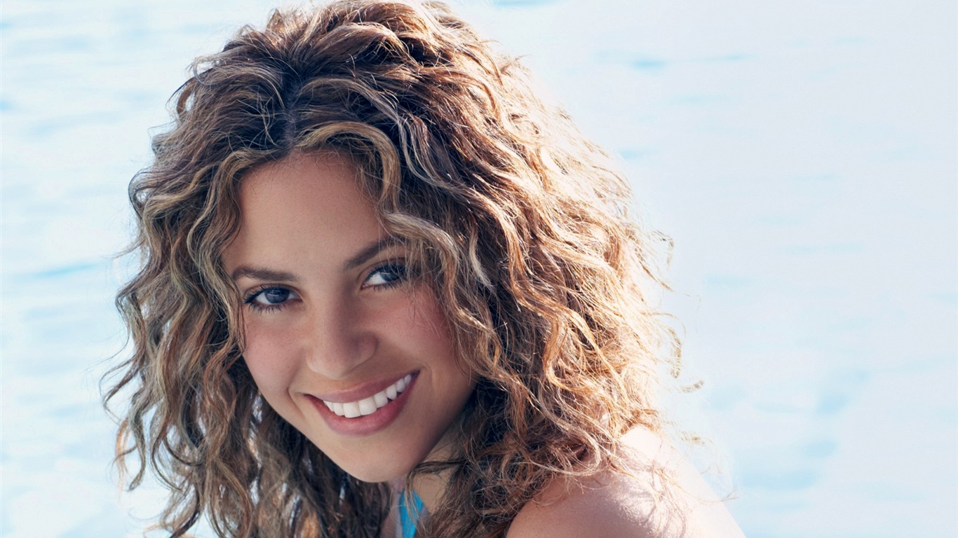 Shakira HD tapety na plochu #11 - 1366x768