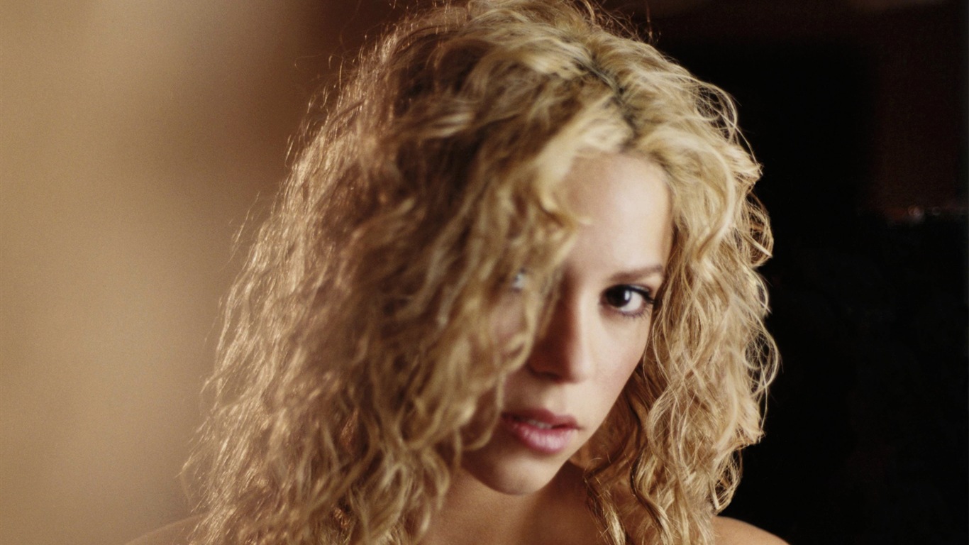 Shakira HD tapety na plochu #16 - 1366x768