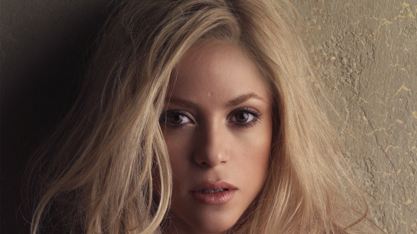 Shakira HD wallpapers #17 - 1366x768