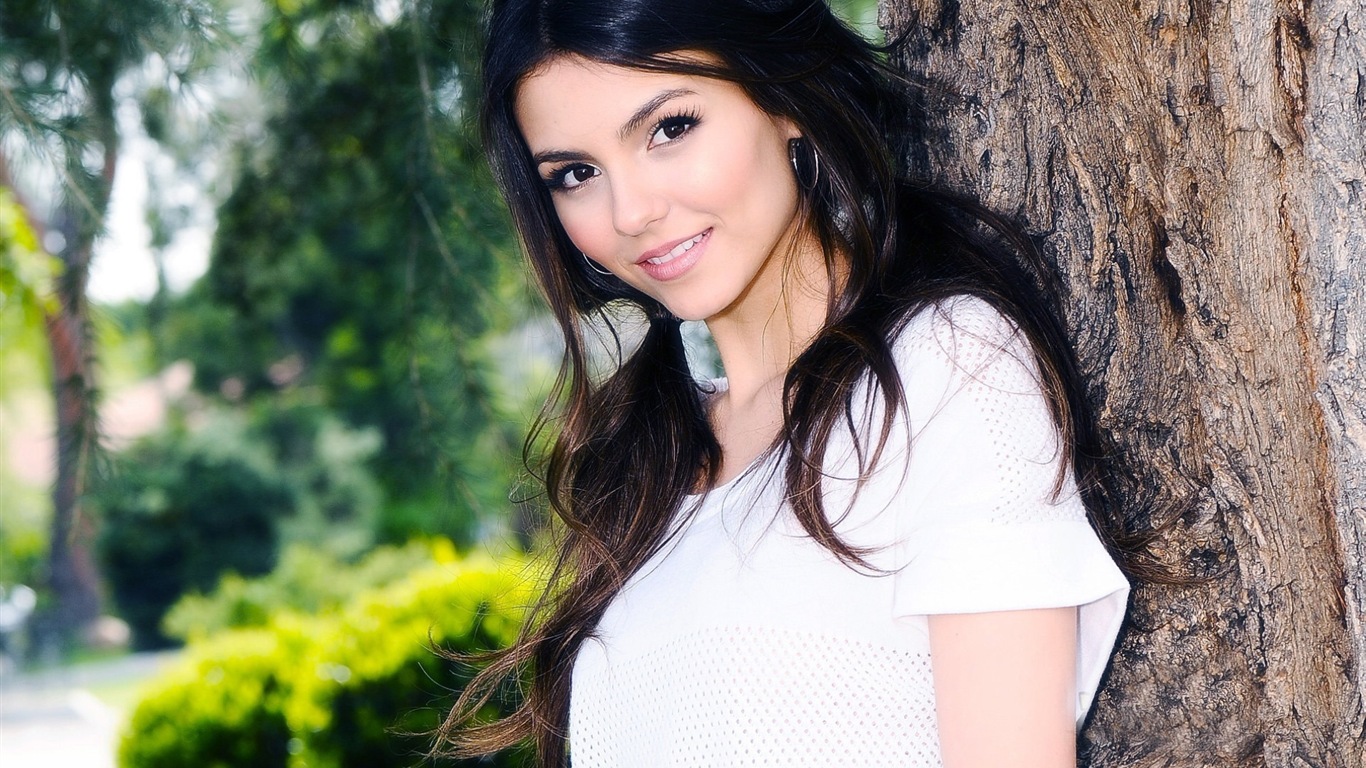 Victoria Justice 維多利亞·嘉絲蒂 美女壁紙 #19 - 1366x768