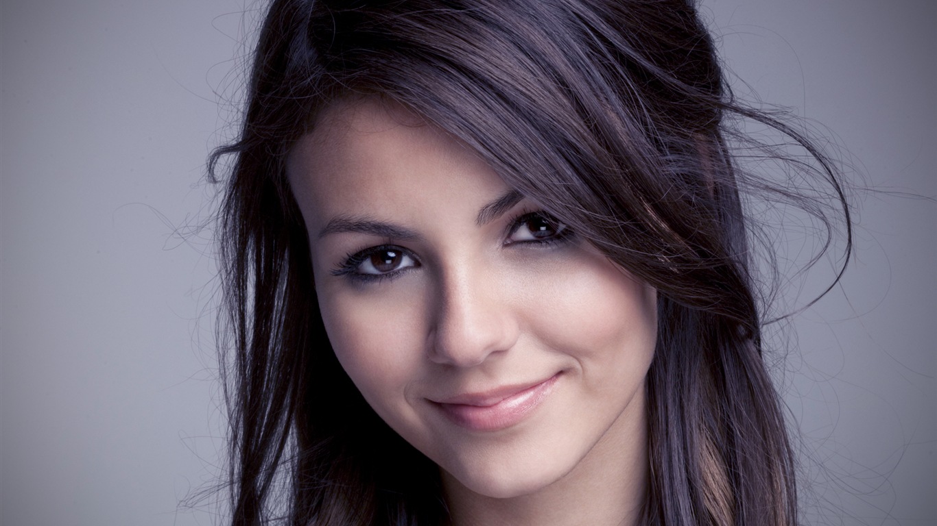 Victoria Justice 維多利亞·嘉絲蒂 美女壁紙 #30 - 1366x768