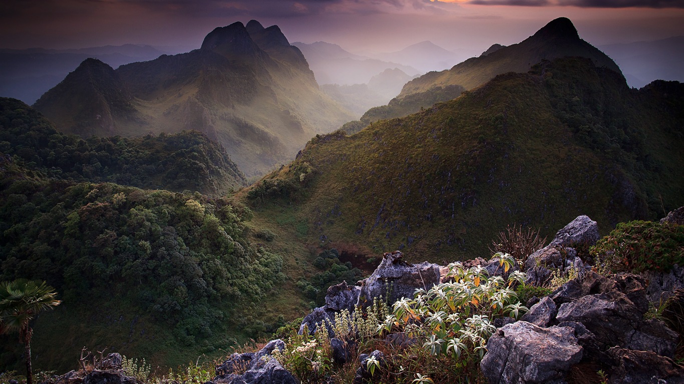 Windows 8 theme wallpaper: beautiful scenery in Thailand #6 - 1366x768